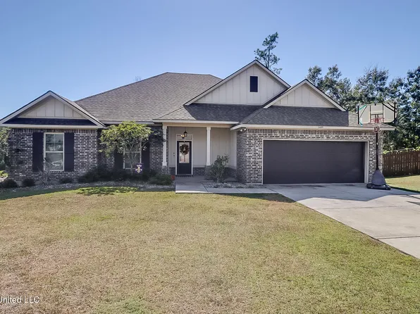 24971 Knollwood Dr, Pass Christian, MS 39571