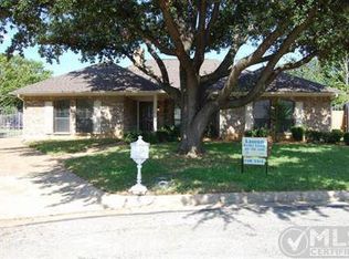 5609 Paddockview Dr, Arlington, TX 76017