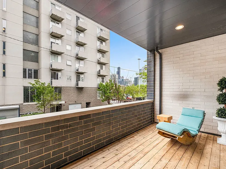 652 N Morgan St #202 — Photo 12