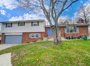 906 Debbie Ct, Dayton, OH 45415