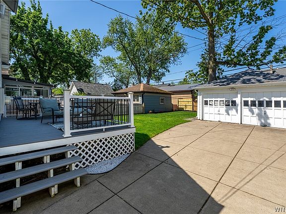 5th image of 152 Louvaine Dr