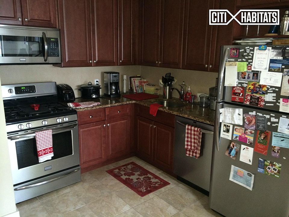 2nd image of 45 McGuinness Blvd APT 2F