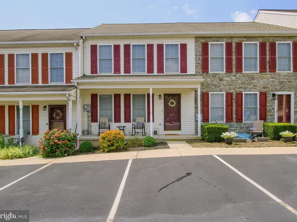 677 Knoll Dr, Mount Joy, PA 17552