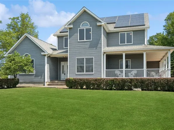 5 Wynthrop Manor Drive, Goshen, NY 10924