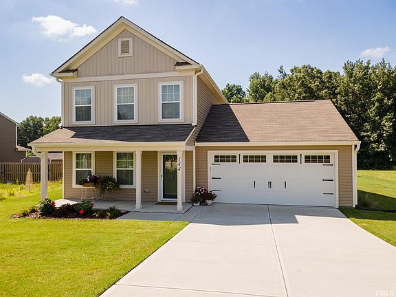 3rd image of 144 Norris Farm Dr