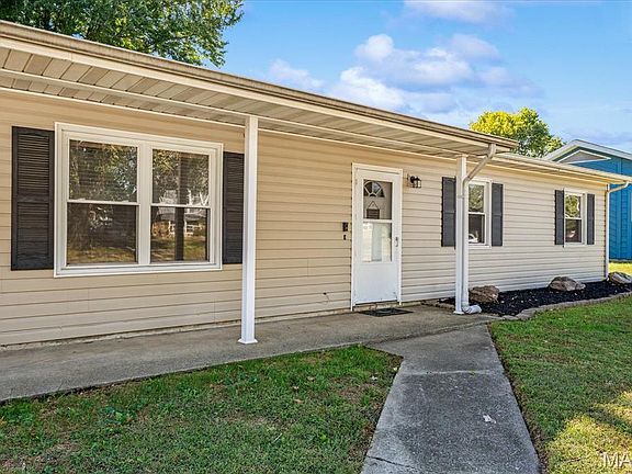 3rd image of 210 Meadow Dr
