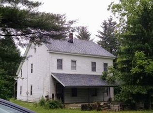 1466 Sunbury Rd, Pottsville, PA 17901