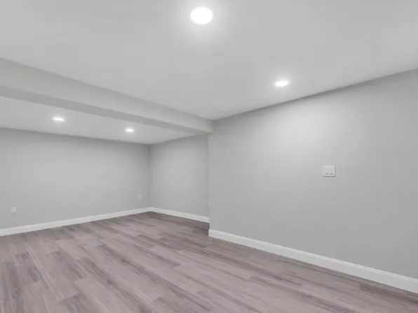 1027 Maple Ave #B, Ridgefield, NJ 07657