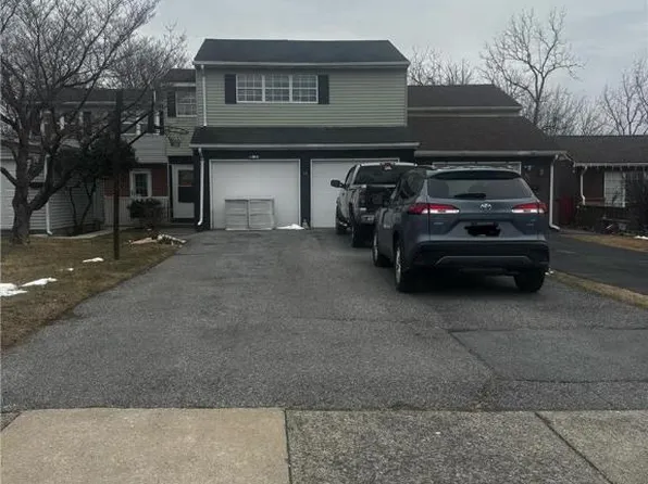 94 Stonewood Pl, Catasauqua, PA 18032