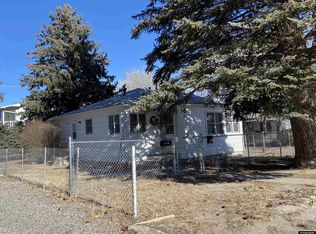 708 1/2 W Park Ave, Riverton, WY 82501