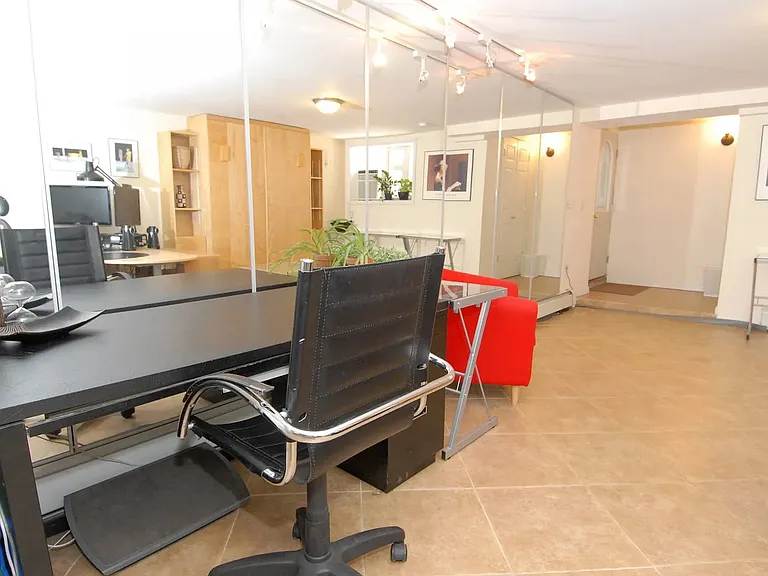 16 Micieli Pl #GARDEN — Photo 4