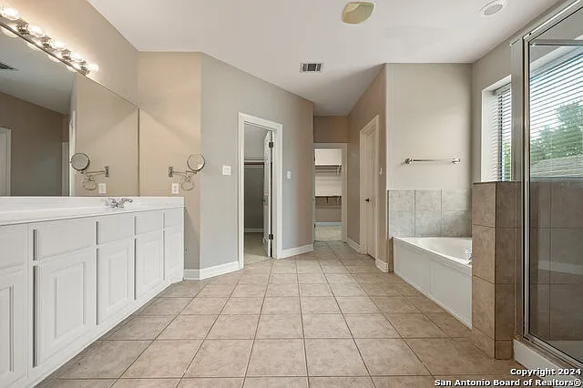 410 Cadence Hl — Photo 15