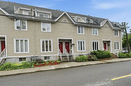 7 Bertrand St Photo 1