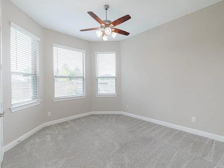 1803 Pepper Grove Ln — Photo 19