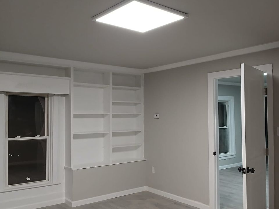 1st image of 32 Prospect St #2