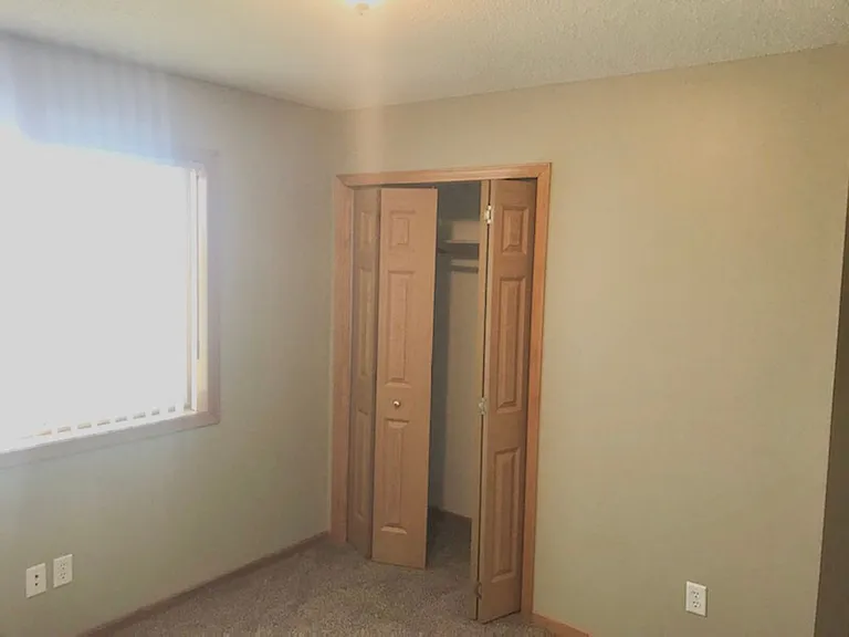 804 Harrison Dr — Photo 13