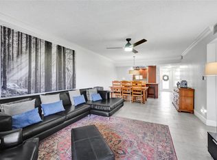 830 S Hollybrook Dr APT 310, Hollywood, FL 33025
