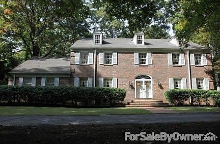 Front Entrance
						:
						Front Entrance