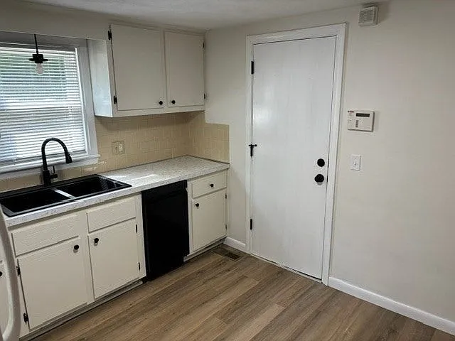 26 Washington St #1 — Photo 10