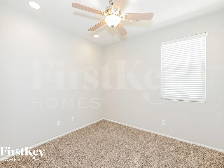 9809 Dryden Ct — Photo 11