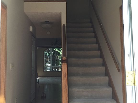 5th image of 1373 Harmony Dr