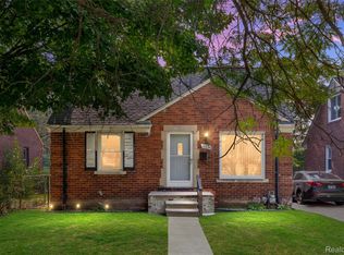 12830 Riad St, Grosse Pointe, MI 48224