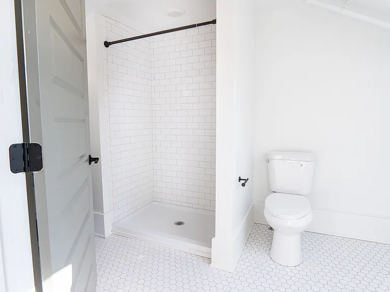 4402 Butler St — Photo 23