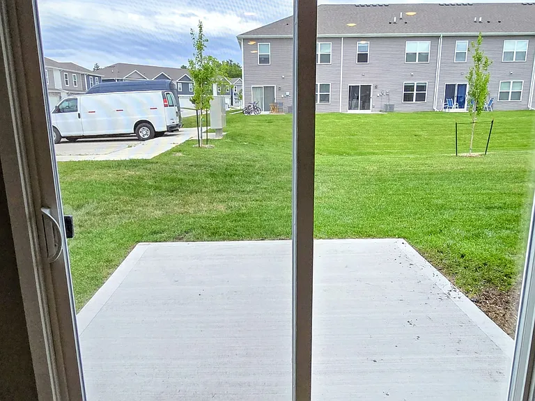523 Kinley Dr #1 — Photo 11