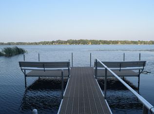 109 W Eagle Lake Dr, Maple Grove, MN 55369