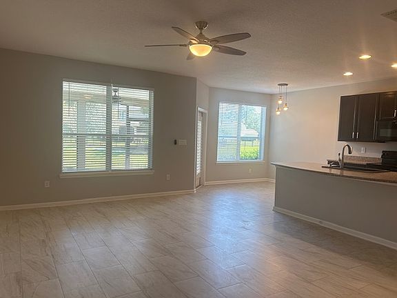 4th image of 503 Walnut Dr