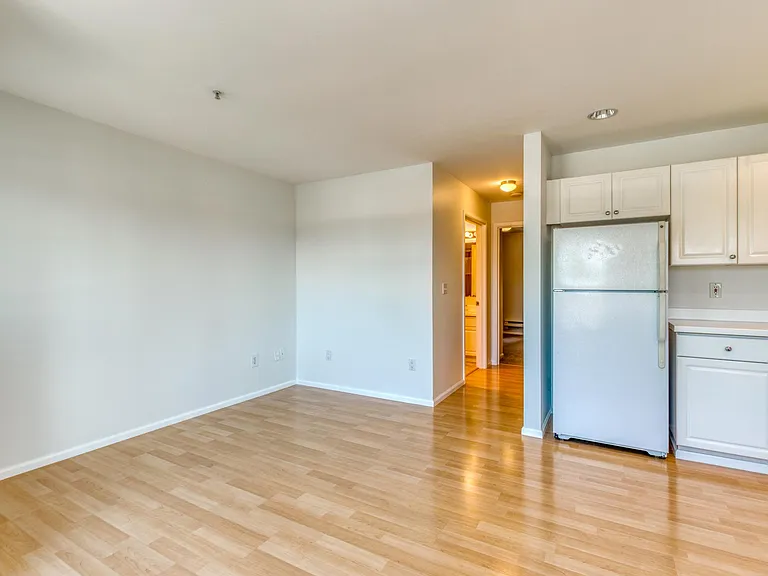 2105 N 55th St — Photo 11