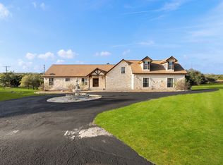 102 Oak Valley Dr, Boerne, TX 78006