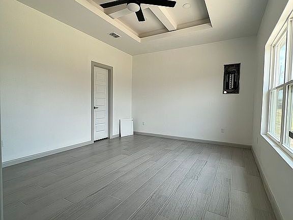 3rd image of 812 Canela Dr
