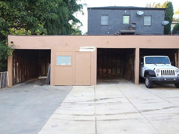 5th image of 733 1/2 N Dillon St