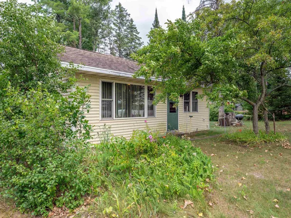 N8005 Tuttle Lake Rd, Neshkoro, WI 54960