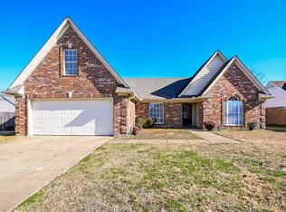 5818 Carter Dr, Southaven, MS 38672