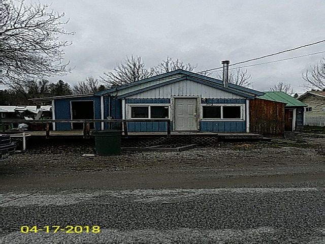 1st image of 703 N Victoria St