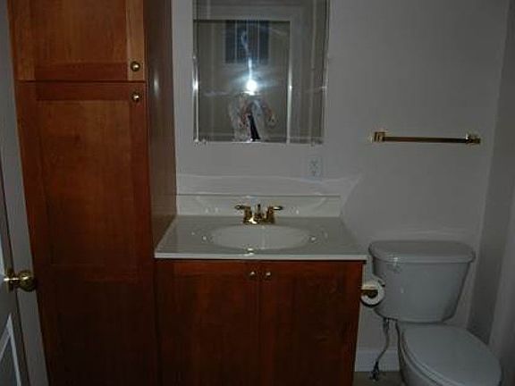 2nd image of 29 Lexington Ave