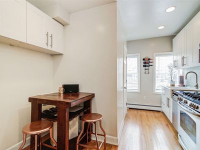 708 Jefferson St APT 2R, Hoboken, NJ, 07030