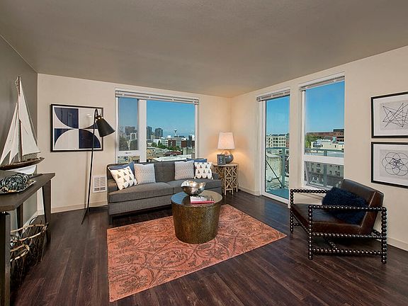 3rd image of 1414 10th Ave #604W