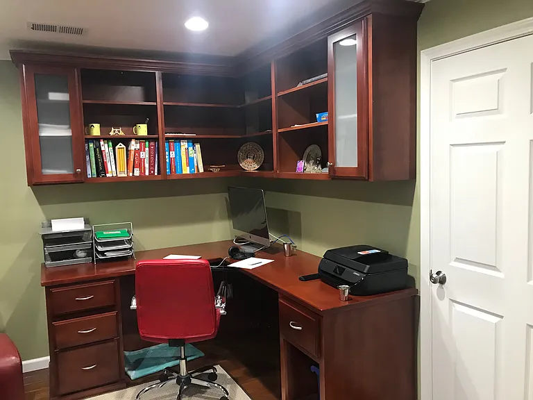 Room-4 with Closet and office furniture