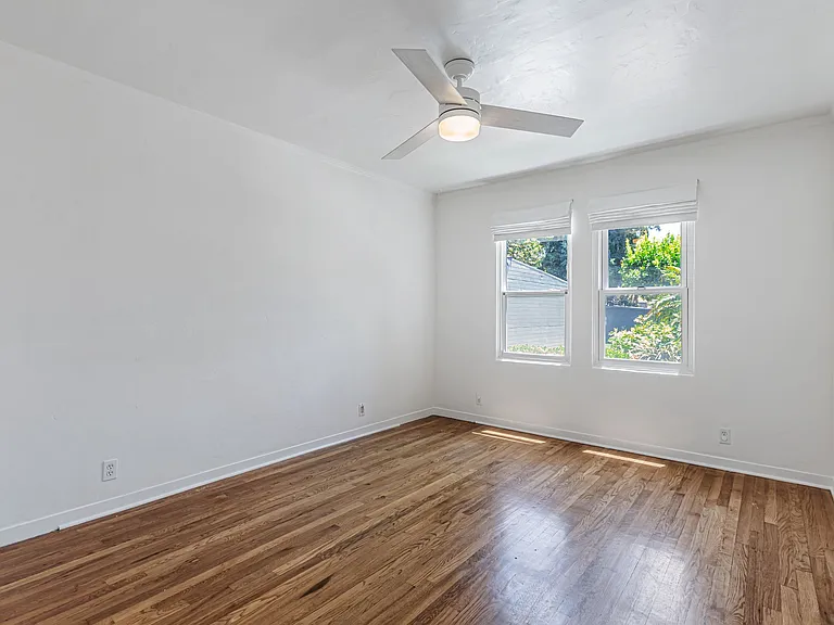 Bedroom #1