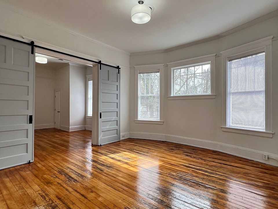1st image of 502 S Center St #B
