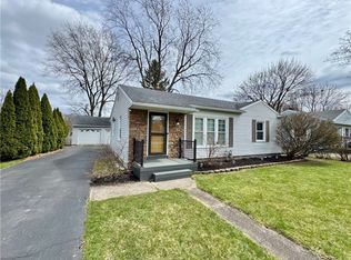 80 Saint Rita Dr, Rochester, NY 14606