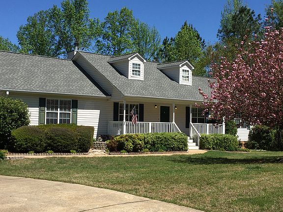 2nd image of 208 Avalon Way