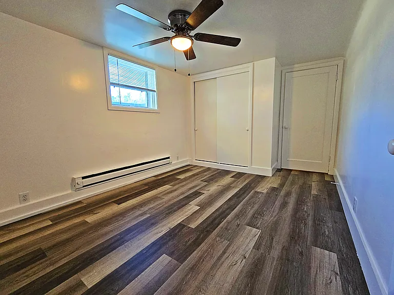 347 1/2 E Center St — Photo 16