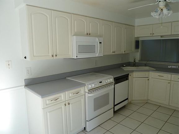 4th image of 440 Meadowood Blvd