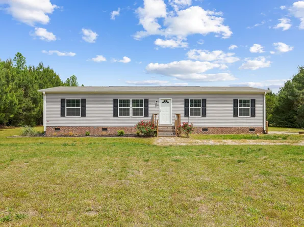 7243 Brittany Dr, Bailey, NC 27807