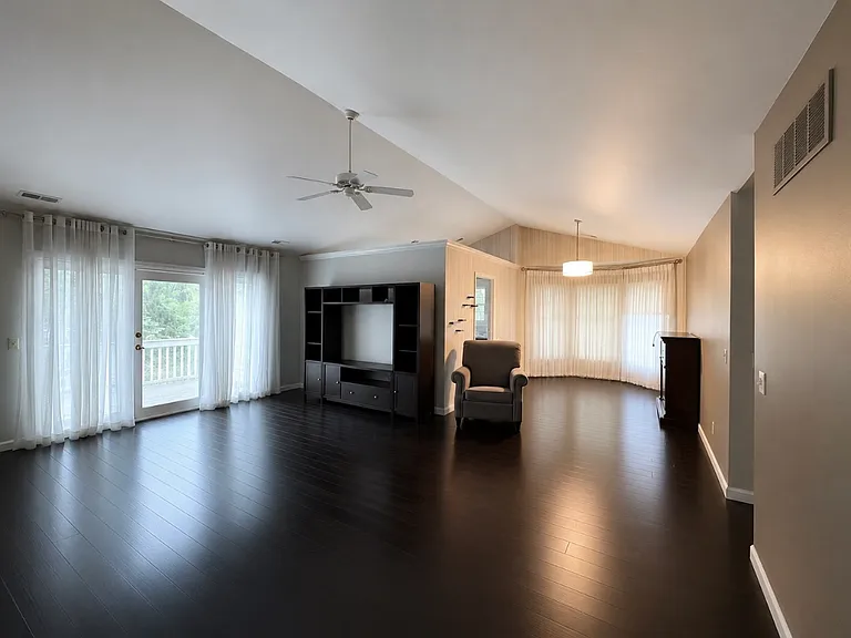 3294 Lake Ridge Dr #D — Photo 2