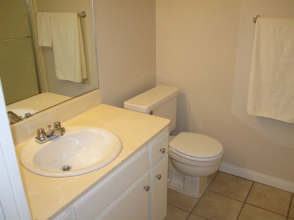 3rd image of 350 S Oakland Ave Unit 304